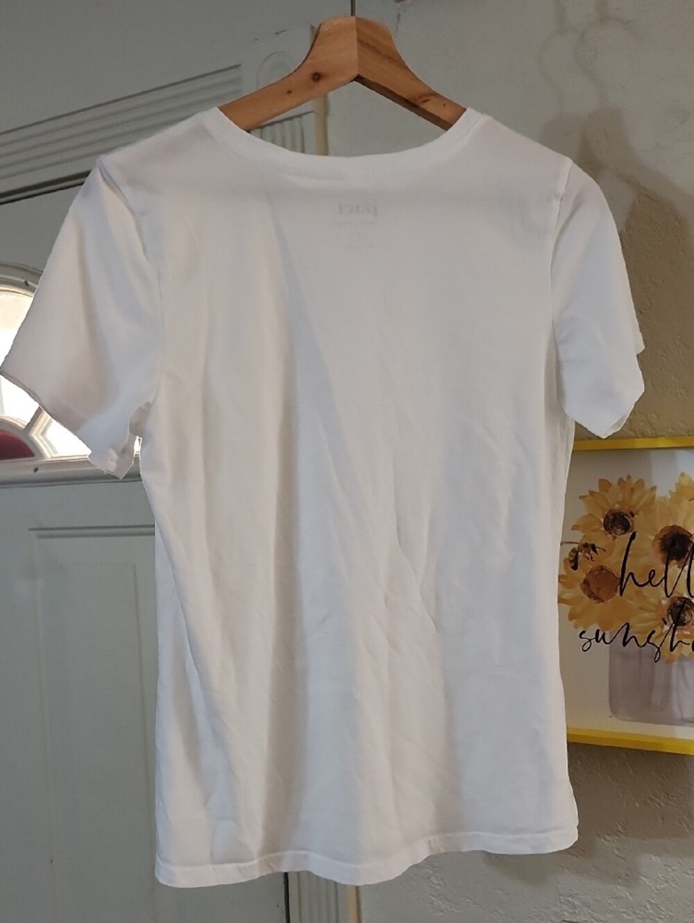 Lot of 2 Pact Organic Cotton Crewneck T-Shirts White Sz M Minimalist Basics - Picture 8 of 9